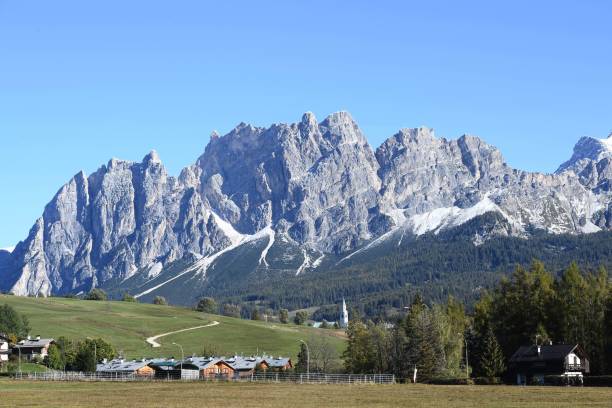 istock CORTINA D'AMPEZZO DOLOMITES ITALY 1289206256