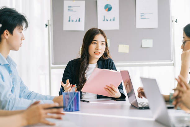 istock Business people 1289307822