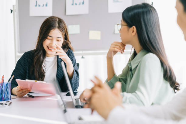istock Business people 1289307837