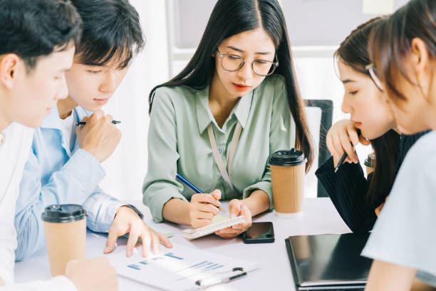istock Business people 1289307894