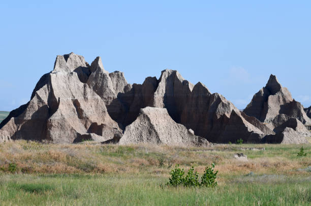 пейзаж badlands, южная дакота, соединенные штаты - badlands prairie landscape badlands national park стоковые фото и изображения