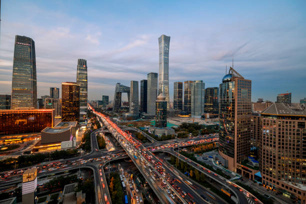 noche de los edificios del distrito financiero central de pekín, paisaje urbano de pekín china - pekín fotografías e imágenes de stock