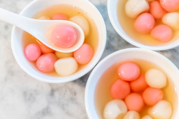 istock Glutinous rice dumplings (Tang Yuan 湯圓) served on porcelain bowl 1289344556