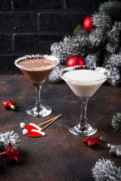 istock Christmas chocolate snowflake martini cocktail 1289344620