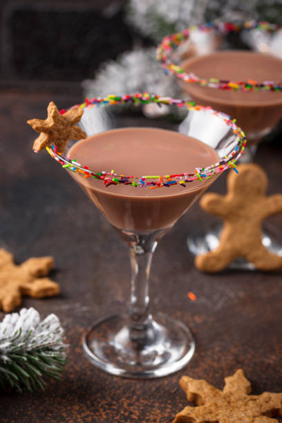 istock Sugar cookie martini with sprinkles rim 1289345180