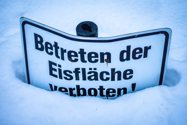 istock sign in germany - Do not enter the ice surface 1289358728