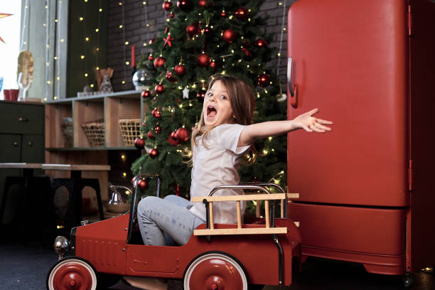 istock Christmas celebration with family 1289378746