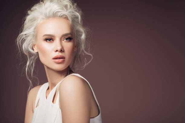 istock Beautiful girl with perfect make-up 1289399608