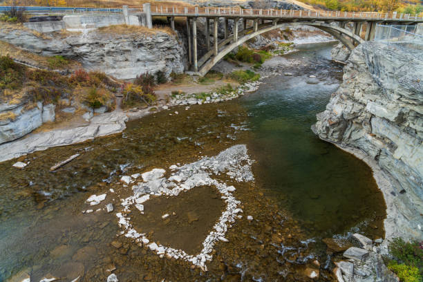 istock Lundbreck Falls of the Crowsnest River. Alberta, Canada. 1289404292