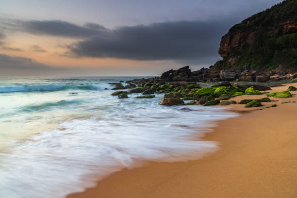 istock Soft and hazy sunrise seascape 1289463776