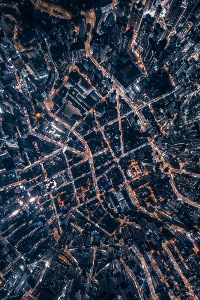 вид на центральный район гонконга китай ночью - city night cityscape aerial view стоковые фото и изображения