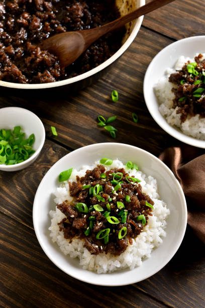 istock Korean ground beef and rice bowls 1289531532