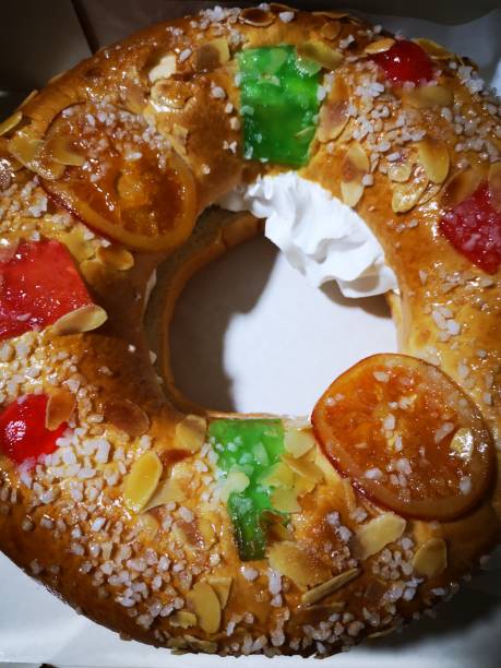 istock Roscon de reyes, typical Spanish food 1289544922