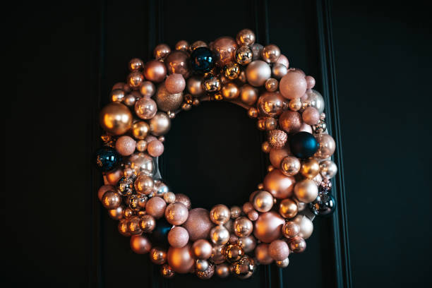 istock christmas holiday decor decoration wreath 1289598190