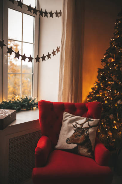 istock christmas winter ornament decor pillow 1289623544