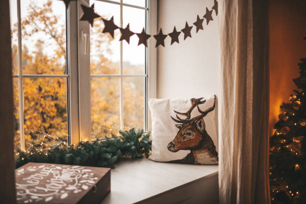 istock christmas winter ornament decor pillow 1289623547