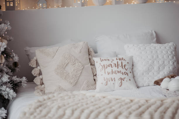 istock christmas winter ornament decor pillow 1289623634