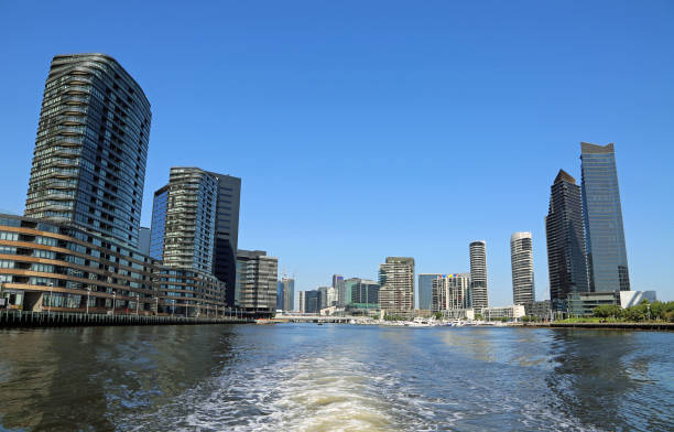 istock Melbourne from Yarra River Cruise 1289643391