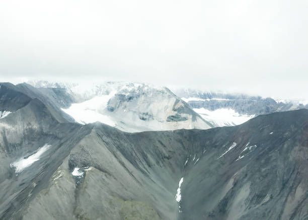 istock Mountains of Alaska 1289665036