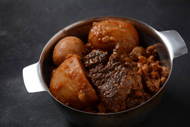 istock Jewish cuisine - Cholent (Hamin) 1289677292