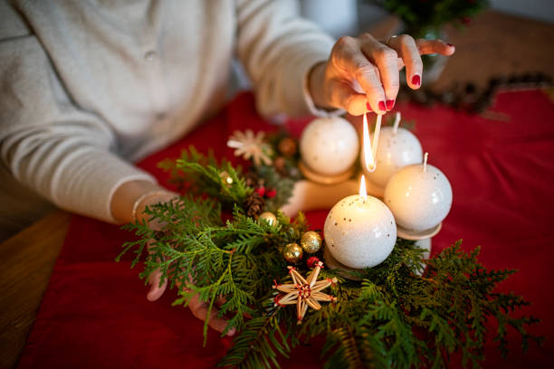 Light the candles on the advent wreath