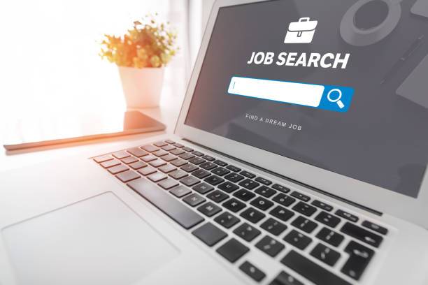 strona internetowa wyszukiwania pracy na laptopie. znajdź pracę - resume hire job applying zdjęcia i obrazy z banku zdjęć