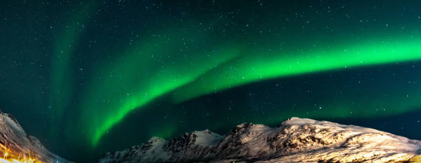 istock Northern Lights over Ersfjord 1289724982
