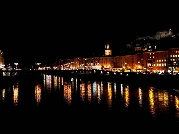 istock Salzburg at night 1289725324