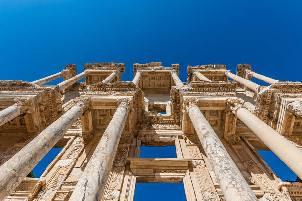 starożytne miasto efezu - celsius library zdjęcia i obrazy z banku zdjęć