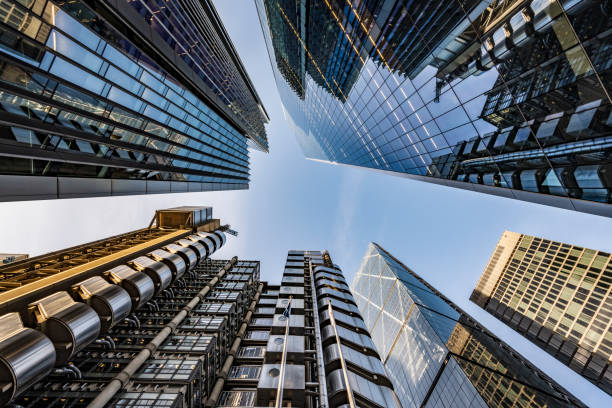 istock Towering modern skyscrapers in London financial district 1289878786