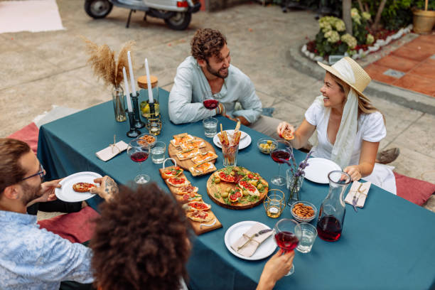 istock Sundays are for getting together with friends 1289909047