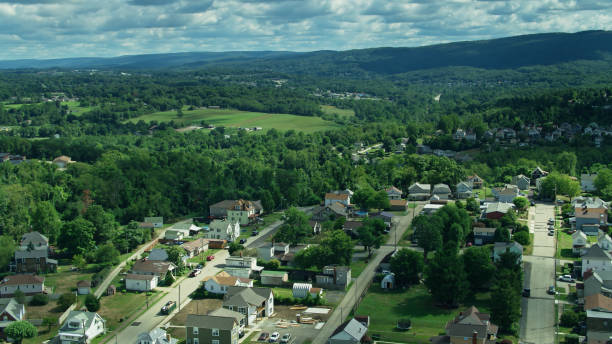 istock Uniontown, Pennsylvania and Landscape Beyond - Drone Shot 1289933077