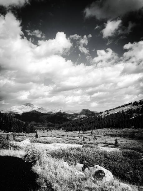 istock Shades of the Mountain Valley 1289954985