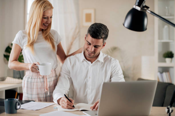 istock Budgeting is a breeze when it's done together stock photo 1289959539