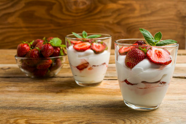 istock Summer strawberries cream cheese dessert 1290018299
