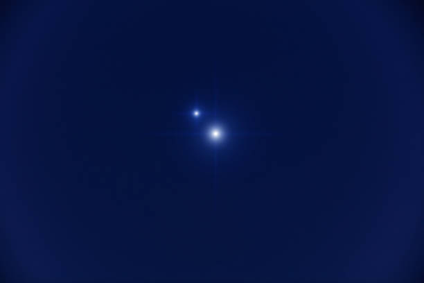 планета соединения и млечный путь звезды сфотографировали с длительной экспозицией. - venus стоковые фото и изображения