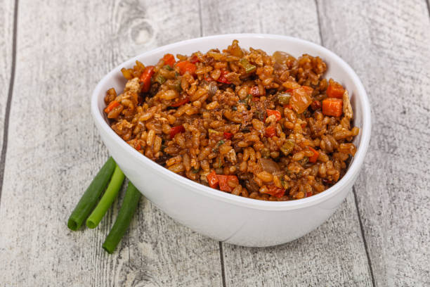 istock Asian style Fried rice with vegetables 1290095227