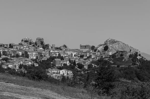 istock Pietrabbondante, Molise. Views 1290097343
