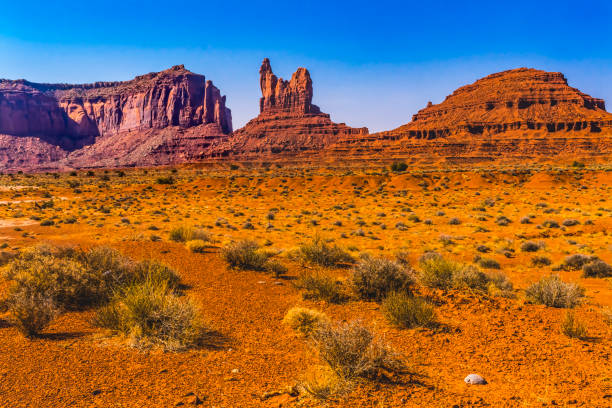 istock Sitting Hen Rock Formation Canyon Cliff Monument Valley Utah 1290156256