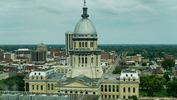 istock Illinois State Capitol and Downtown Springfield on an Overcast Day - Aerial 1290167183