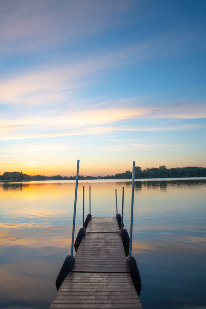 istock Lake Sunrise-Howard County Indiana 1290192840