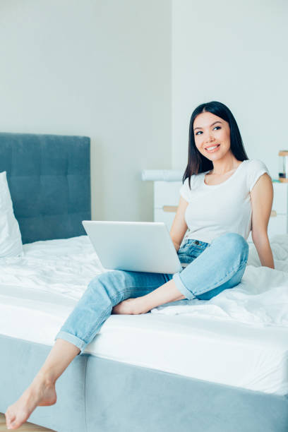 istock Online shopping from home always makes me happy 1290238444