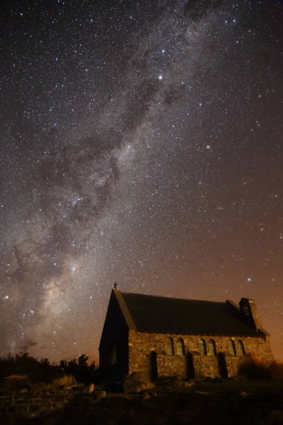 istock Starry night in Lake Tekapo 1290247291