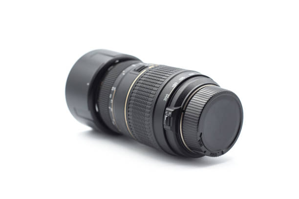 istock optical zoom 100-300mm on white background 1290251671