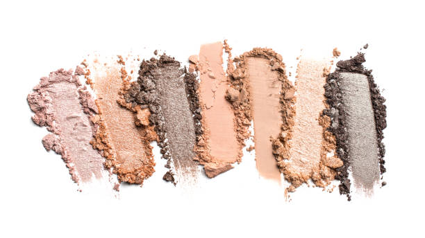 istock Broken color eyeshadow as samples of cosmetic beauty products 1290253139