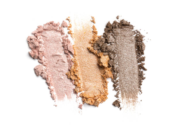 istock Broken color eyeshadow as samples of cosmetic beauty products 1290253150