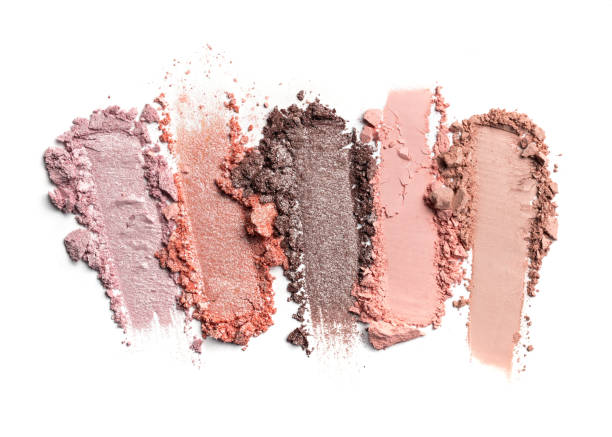 istock Broken color eyeshadow as samples of cosmetic beauty products 1290253170