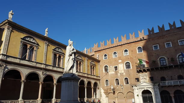 istock Statues in Piazza Verona 1290312475