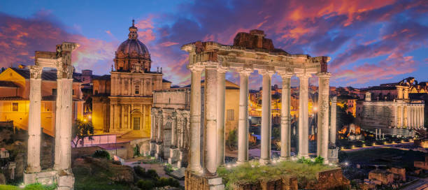 ruinas famosas del forum romanum - imperial italy rome roman forum fotografías e imágenes de stock