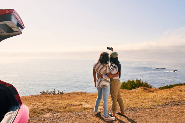 istock Take the selfie and make the memories last forever 1290336702